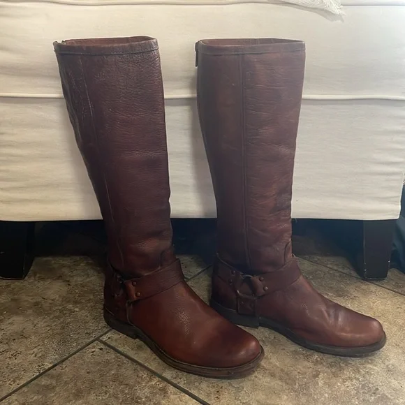Vintage Frye Women’s Leather Boots Phillip Harness Tall Size 7 Cognac - Picture 11 of 13
